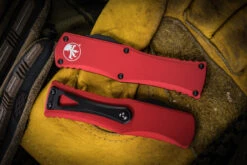 Microtech Hera OTF Automatic Knife Red 3" Dagger Serrated Black 702-3RD -Best Knifes Shop 702 3 RD CLosed 59574.1663872176