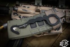 Benchmade 8 Rescue Hook Strap Cutter Soft Black Sheath - 8 BLKW