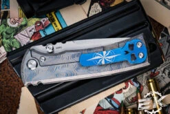 Chaves Knives Ultramar Redencion Street "Topo Pattern" Blue Titanium Folding Knife 3.25" Tanto 11 Chaves Knives Ultramar Redencion Street "Topo Pattern" Blue Titanium Folding Knife 3.25" Tanto -Best Knifes Shop CK ST RT DB 11 5 89577.1689622171