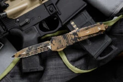 Microtech Combat Troodon Coyote Tan Camo Cerakote OTF Automatic Knife 3.8" Tan Camo Dagger Serrated 142-3CCS -Best Knifes Shop Combat Troodon Coyote Camo 11951.1661299072
