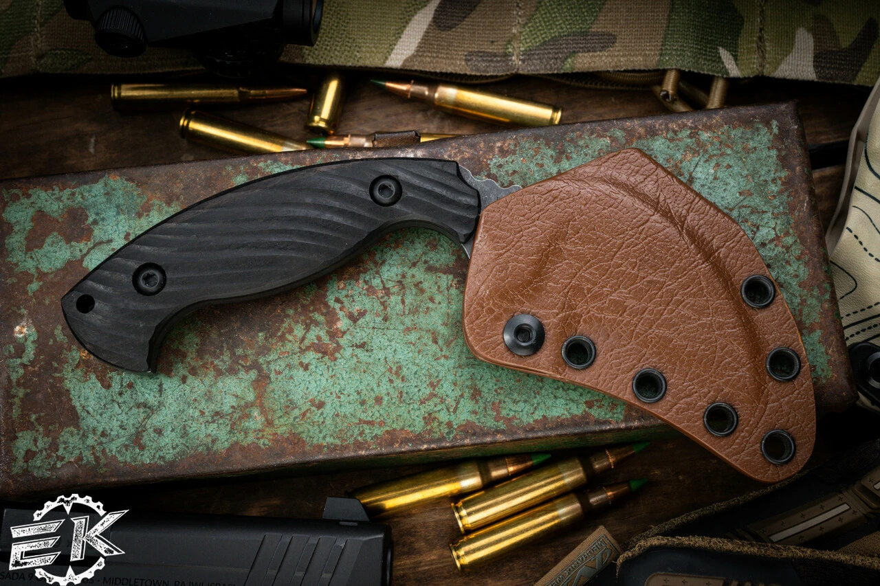 Toor Knives Karsumba Outlaw Ebony Karambit Fixed Blade Knife 2.5" Black Oxide 6 Toor Knives Karsumba Outlaw Ebony Karambit Fixed Blade Knife 2.5" Black Oxide - Image 4