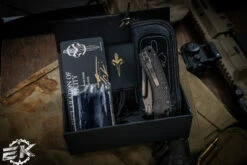 Marfione Custom Amphibian Carbon Fiber Ram-Lok 4" DLC Two Tone -Best Knifes Shop MCK AMPH DLCTTSW CF 4 63027.1686741379