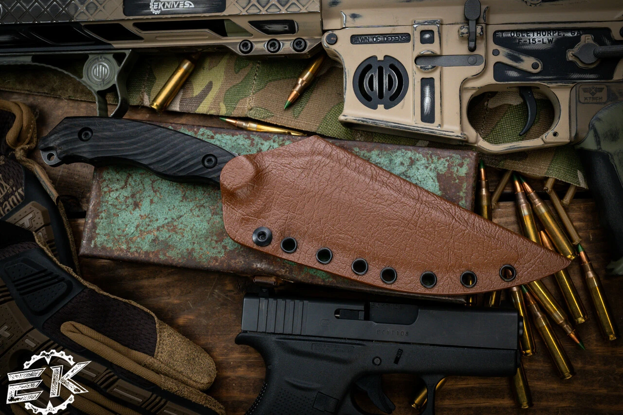 Toor Knives Raven Outlaw Ebony Fixed Blade Knife 5.5" Black Oxide 6 Toor Knives Raven Outlaw Ebony Fixed Blade Knife 5.5" Black Oxide - Image 4