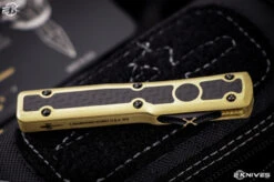 Marfione Custom UTX-70 Brass/CF Inlay OTF Automatic Blue Accents 2.4" Dagger Mirror Polish 9 Marfione Custom UTX-70 Brass/CF Inlay OTF Automatic Blue Accents 2.4" Dagger Mirror Polish -Best Knifes Shop img 0511 edit 28058.1617294333.386.513 54089.1644853182.386.513 70173.1645801270