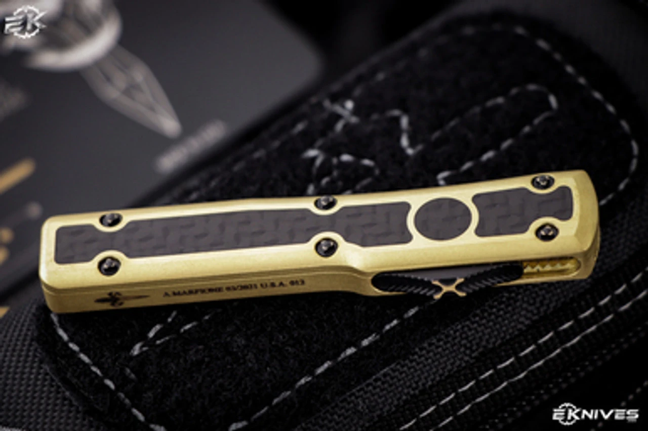 Marfione Custom UTX-70 Brass/CF Inlay OTF Automatic Blue Accents 2.4" Dagger Mirror Polish 6 Marfione Custom UTX-70 Brass/CF Inlay OTF Automatic Blue Accents 2.4" Dagger Mirror Polish - Image 4