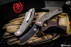 Red Horse Knife Works Hell Razor P Automatic Knife Carbon Fiber 3.6" Cleaver PVD Blade